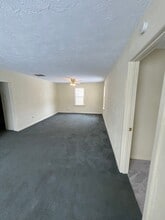 310 South St in Shirley, IN - Building Photo - Building Photo