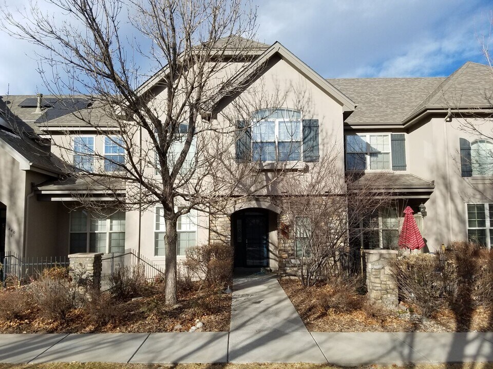 440 Syracuse St in Denver, CO - Building Photo