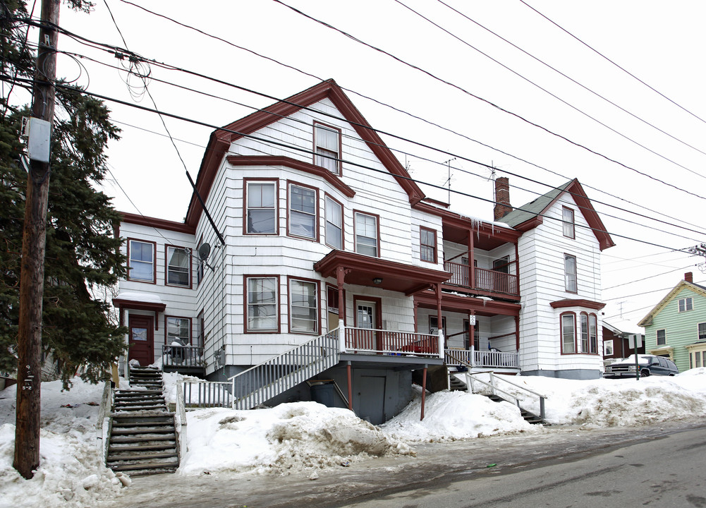 159 Pine St in Lewiston, ME - Building Photo