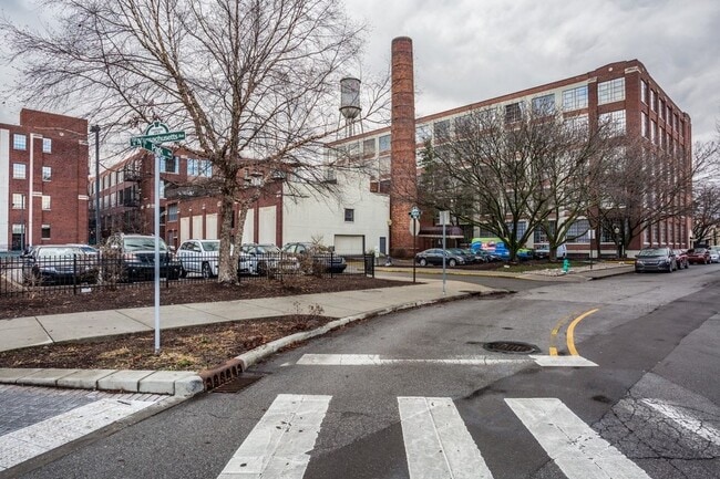 property at 611 N Park Ave