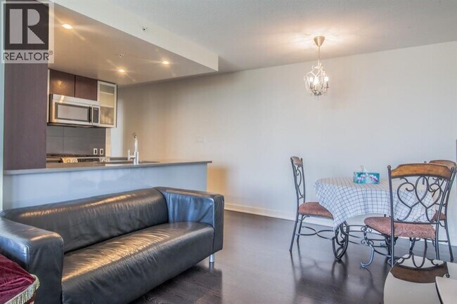 7080 No. 3 Road in Richmond, BC - Building Photo - Building Photo