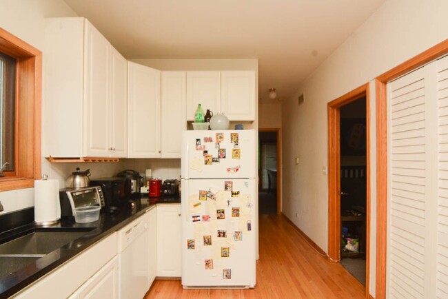 1351 N Wolcott Ave, Unit J00P in Chicago, IL - Building Photo - Building Photo