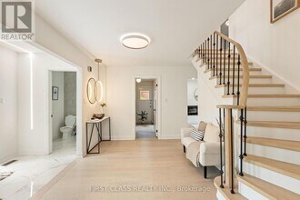 679 Village Pkwy in Markham, ON - Building Photo - Building Photo