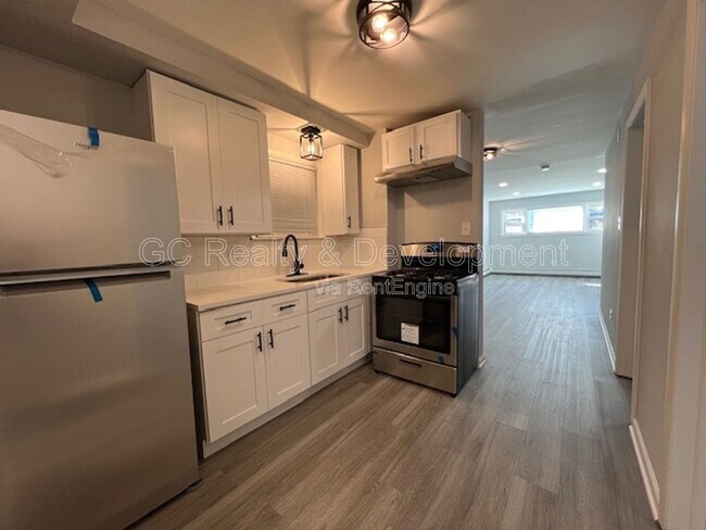 1233 Kenilworth Ave in Berwyn, IL - Building Photo - Building Photo