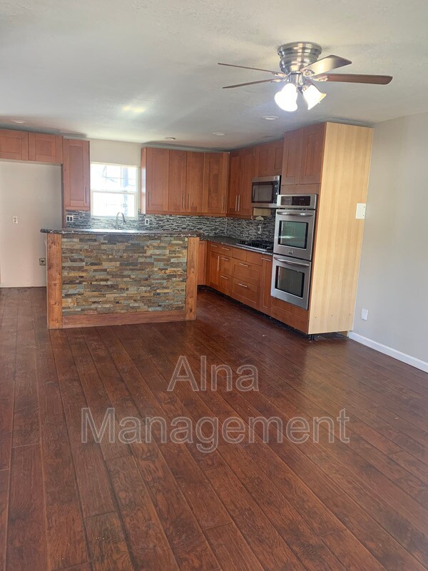 4008 Springdale Rd in Haltom City, TX - Building Photo - Building Photo
