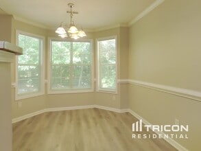 10162 Commons Way in Jonesboro, GA - Building Photo - Building Photo