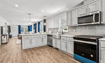 5202 Reed St in Arvada, CO - Foto de edificio - Building Photo