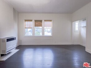 1532 Rosalia Rd in Los Angeles, CA - Building Photo - Building Photo