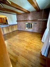 229 Osceola Dr in Bridgeville, PA - Foto de edificio - Building Photo