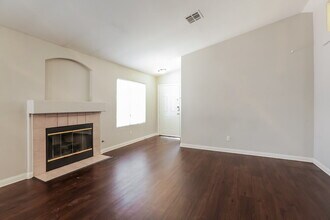 7021 Overhill Ave in Las Vegas, NV - Building Photo - Building Photo