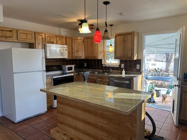 613 E Fourth St in Cortez, CO - Building Photo - Building Photo