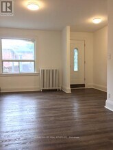 734 St Clair Ave W in Toronto, ON - Building Photo - Building Photo