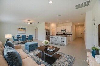 4222 84th Ct E in Palmetto, FL - Building Photo - Building Photo