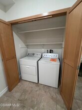 21900 Marylee St in Los Angeles, CA - Building Photo - Building Photo