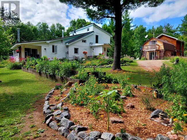 322 Kuno Rd in Carlow/Mayo, ON - Building Photo - Building Photo