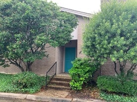 1816 Brothers Blvd in College Station, TX - Building Photo