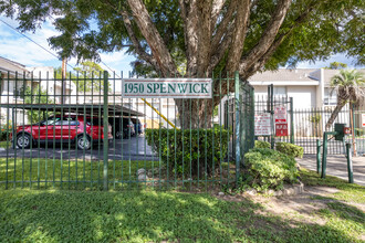 1950 Spenwick Dr in Houston, TX - Building Photo - Building Photo