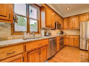 2456 Hunter Dr in Chanhassen, MN - Building Photo - Building Photo