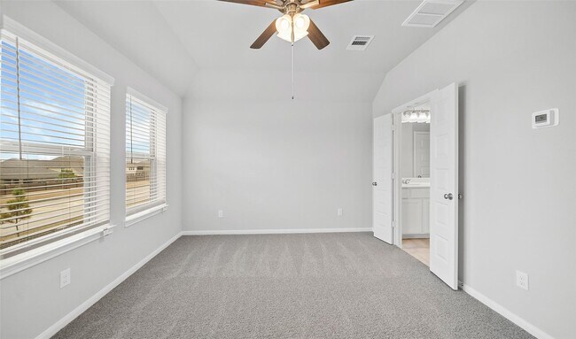 property at 5533 Evanston Ln