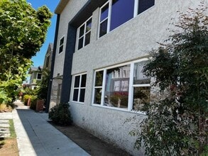 730 E 3rd St in Long Beach, CA - Building Photo - Building Photo