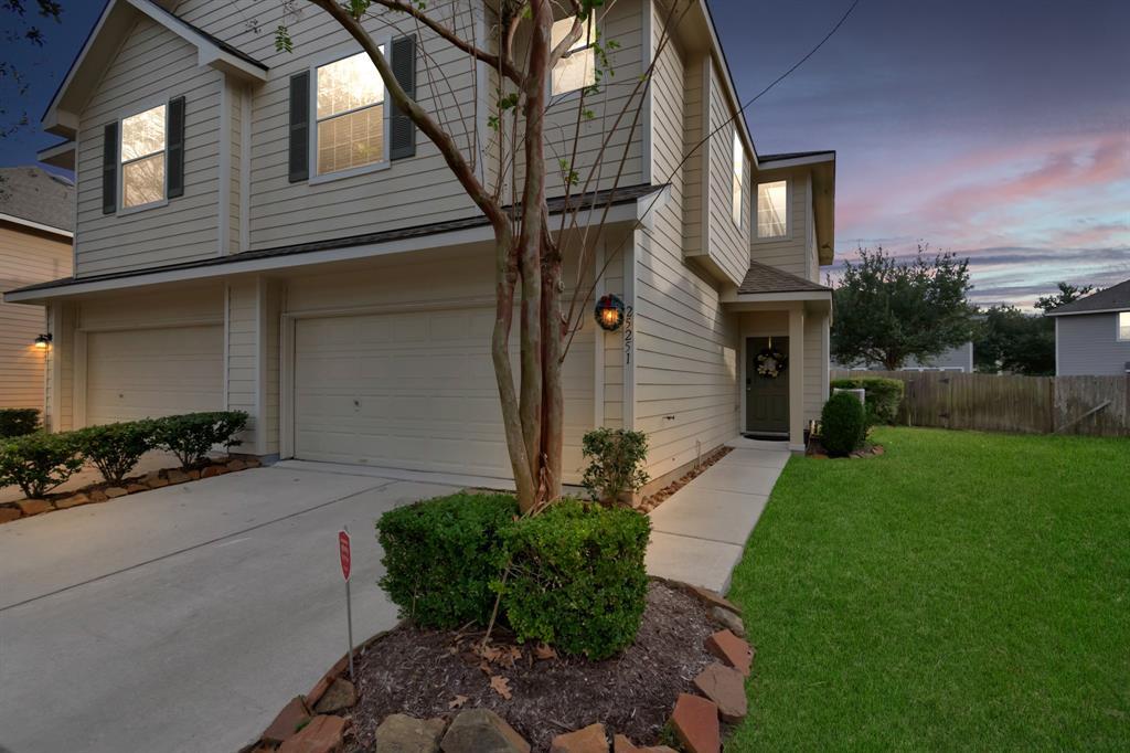 25251 Bentley Glen Ln in Katy, TX - Foto de edificio