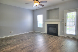 5 Shields Ct in Durham, NC - Building Photo - Building Photo