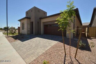9320 S 55th Pl in Tempe, AZ - Building Photo - Building Photo