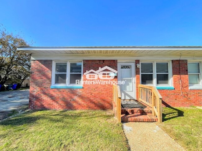 1375 W Ocean View Ave in Norfolk, VA - Foto de edificio - Building Photo