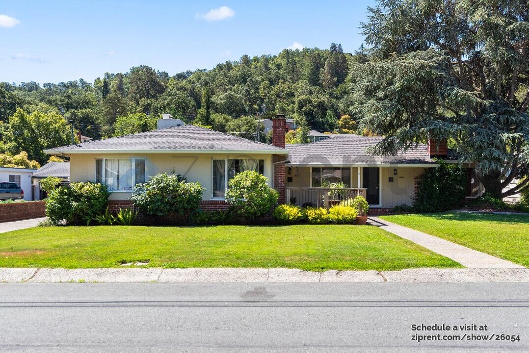 3645 Mosswood Dr in Lafayette, CA - Building Photo
