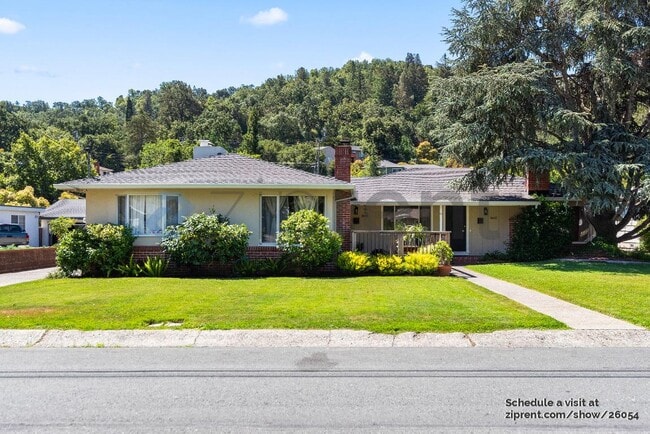 property at 3645 Mosswood Dr