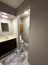 922 N 8th St, Unit Apt 3 in Burlington, IA - Foto de edificio - Building Photo