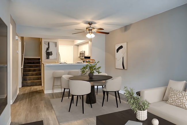 Deerfield Townhomes in Hermantown, MN - Foto de edificio - Building Photo