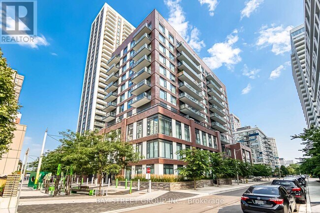 35 Tubman Ave in Toronto, ON - Building Photo - Building Photo