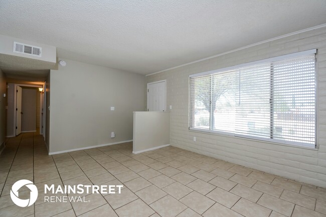 3433 S Sarnoff Dr in Tucson, AZ - Foto de edificio - Building Photo