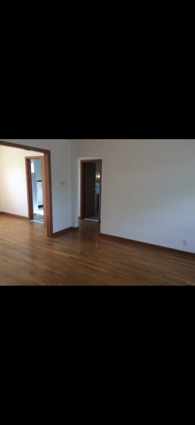4605 Jamieson Ave, Unit D in St. Louis, MO - Foto de edificio - Building Photo