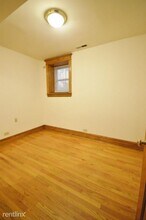 1417 W Belle Plaine Ave in Chicago, IL - Building Photo - Building Photo