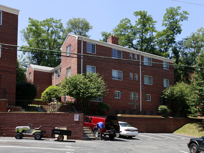 The Admiralty Apartments in Arlington, VA - Building Photo - Building Photo