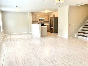8709 Davis Oaks Trail in Austin, TX - Building Photo - Building Photo