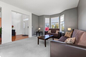 9 Lake Plumleigh Ct in Algonquin, IL - Building Photo - Building Photo