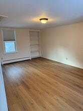 239 N King St in Northampton, MA - Building Photo - Building Photo