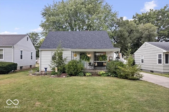 property at 636 S Broadway St