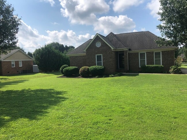 property at 2511 Hopewood Ln