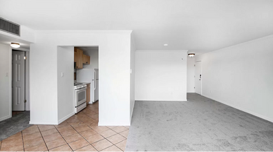 2227 Canyon Blvd, Unit 401A in Boulder, CO - Building Photo - Building Photo