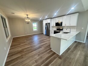 101 Weston Cv in Brookland, AR - Building Photo - Building Photo