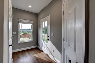 556 Catalina Ct in Jonesborough, TN - Building Photo - Building Photo