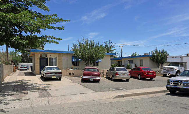 234-238 Sierra Dr SE in Albuquerque, NM - Foto de edificio - Building Photo