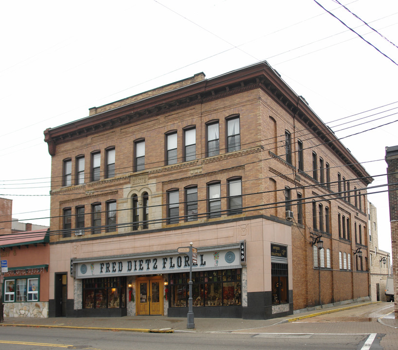 547-549 Lincoln Ave in Pittsburgh, PA - Building Photo