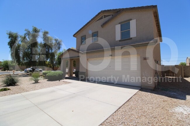 property at 822 N Navajo Ln