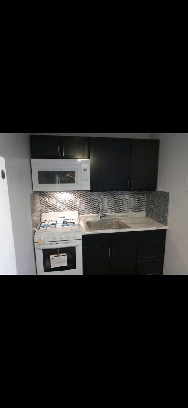 6118 W 63rd St, Unit 2 in Chicago, IL - Building Photo - Building Photo