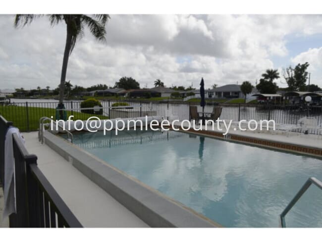 property at 4009 SE 11th Pl